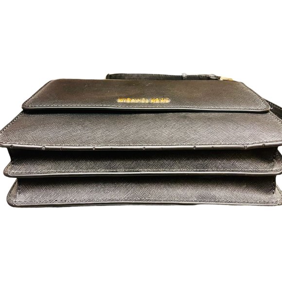 Michael Kors Daniela Large Gusset Crossbody - Picture 6 of 7